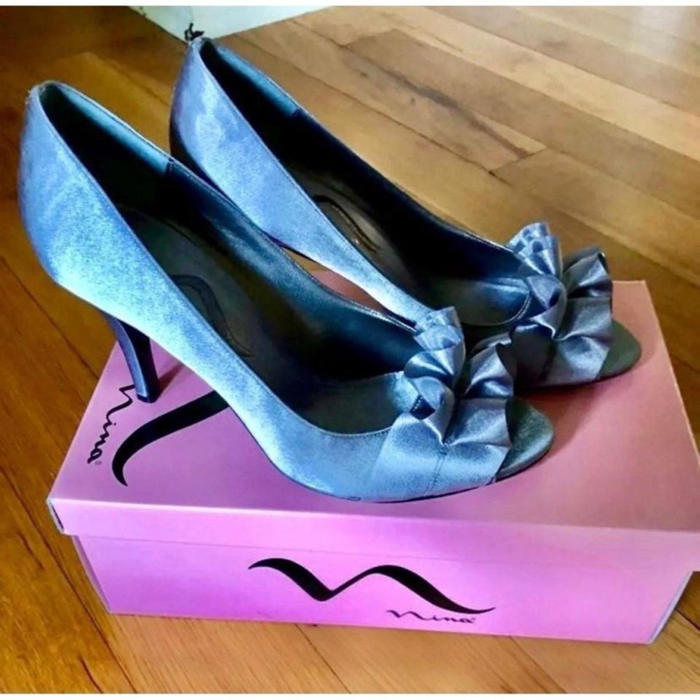 Nina Fulvia‎ Silver Satin High Heels